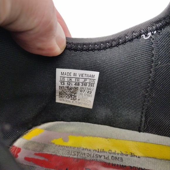 Adidas NMD R1 Men\'s Size 13 Sneakers GX9887 Black Red main image 11